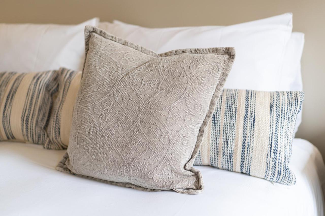 The Ironmongers Boutique Accommodation إيلشيم المظهر الخارجي الصورة
