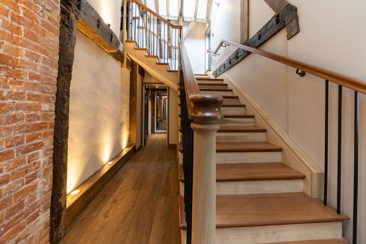 The Ironmongers Boutique Accommodation إيلشيم المظهر الخارجي الصورة