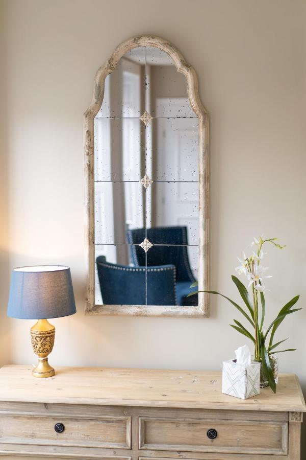The Ironmongers Boutique Accommodation إيلشيم المظهر الخارجي الصورة